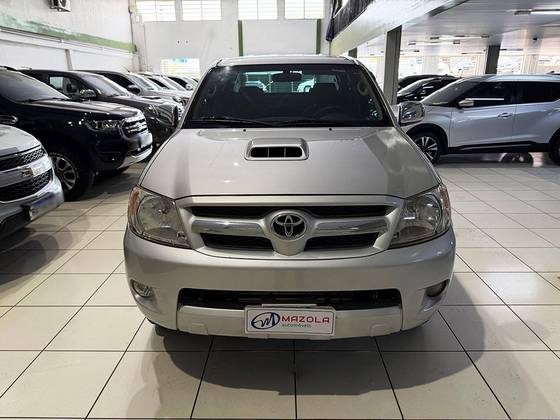 TOYOTA HILUX 3.0 SRV 4X4 CD 16V TURBO INTERCOOLER DIESEL 4P AUTOMÁTICO TOYOTA HILUX 3.0 SRV 4X4 CD 16V TURBO INTERCOOLER DIESEL 4P AUTOMÁTICO